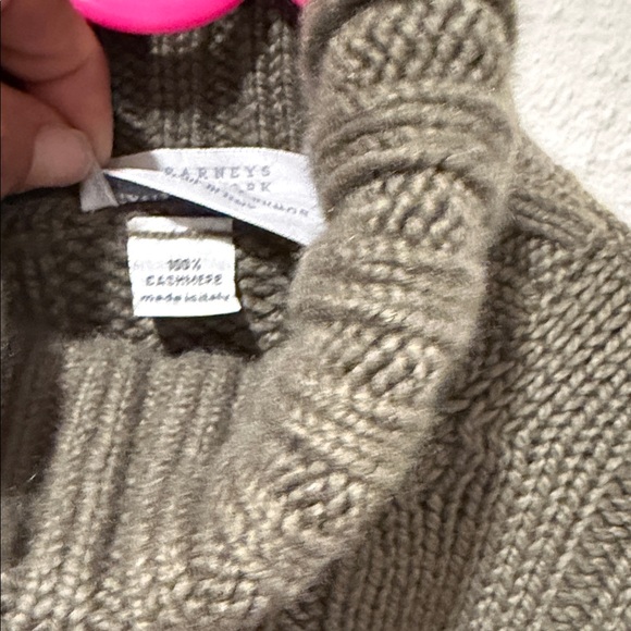 Barneys New York Olive Cable Knit Sweater - Picture 3 of 13